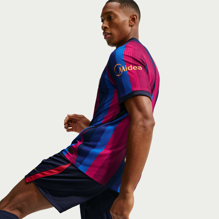 برشلونة الأساسي للمباريات 2026/27 – فئة اللاعبين الأصلية 4