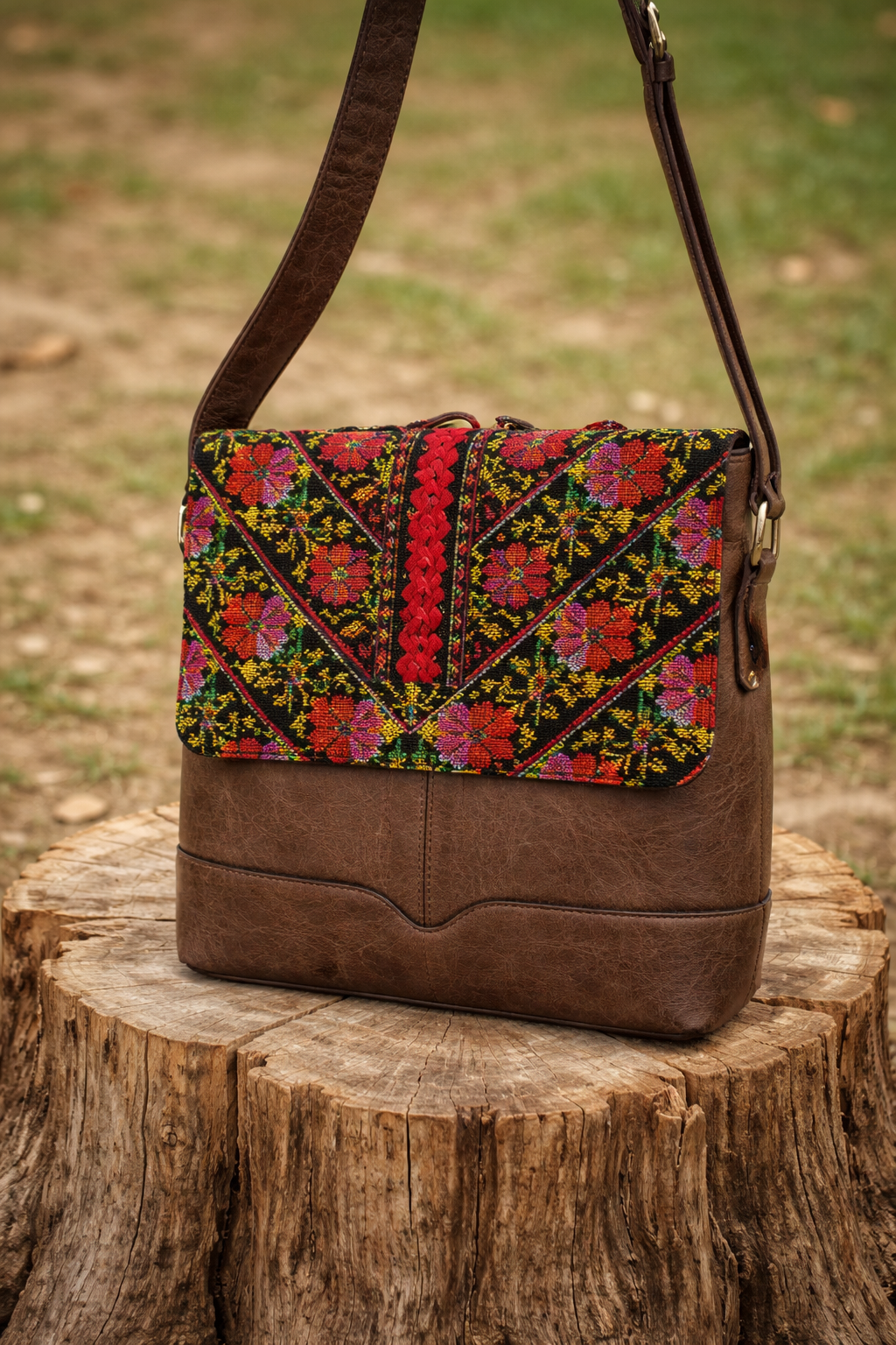 Handmade Palestinian Tatreez Embroidery Crossbody Bag 4