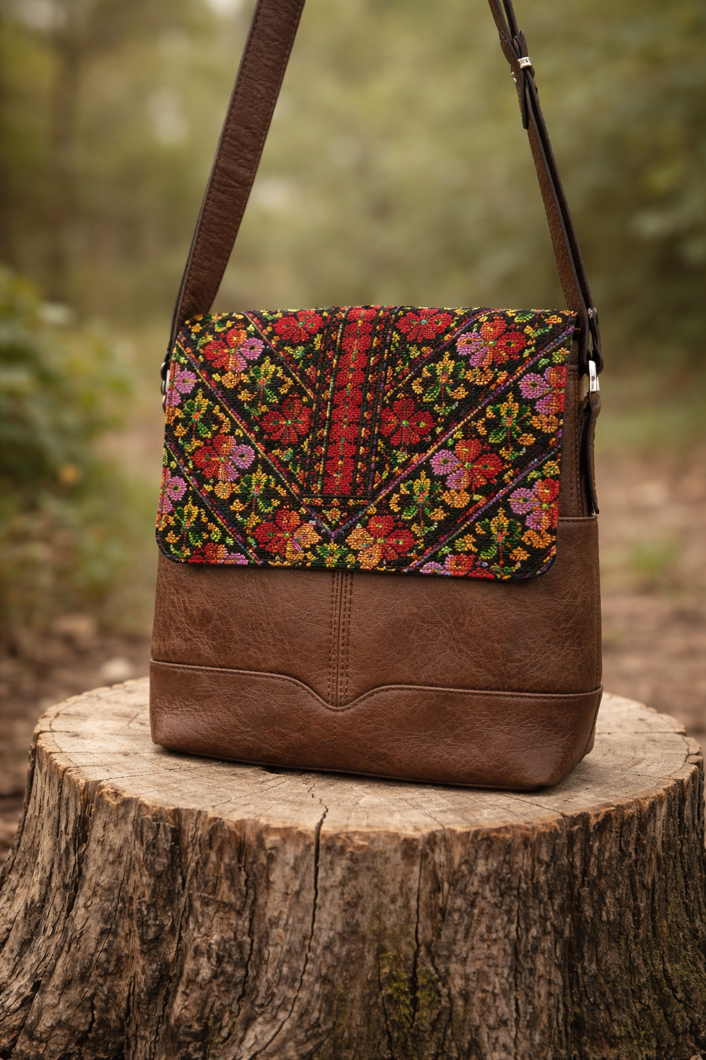 Handmade Palestinian Tatreez Embroidery Crossbody Bag 5